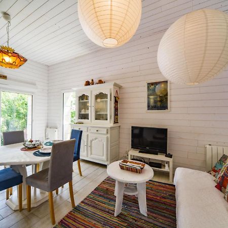 Holiday Home La Petite Maison Blanche By Interhome Chissay-en-Touraine Exterior foto